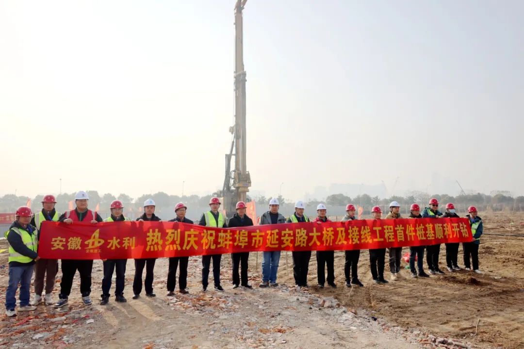 1706578636680439.jpg 延安路大桥1.jpg