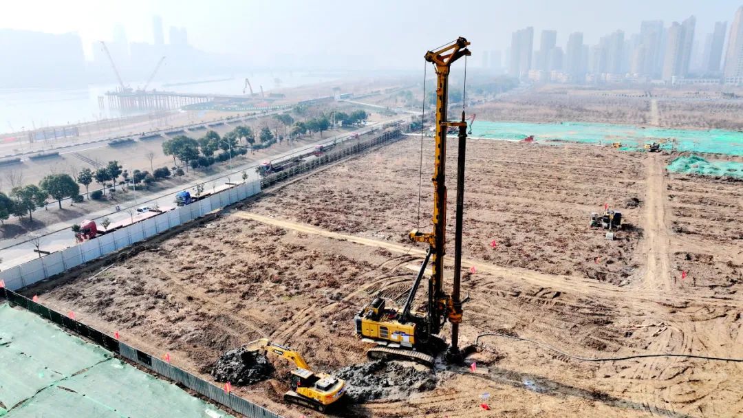 1706578824601828.jpg 延安路大桥6.jpg