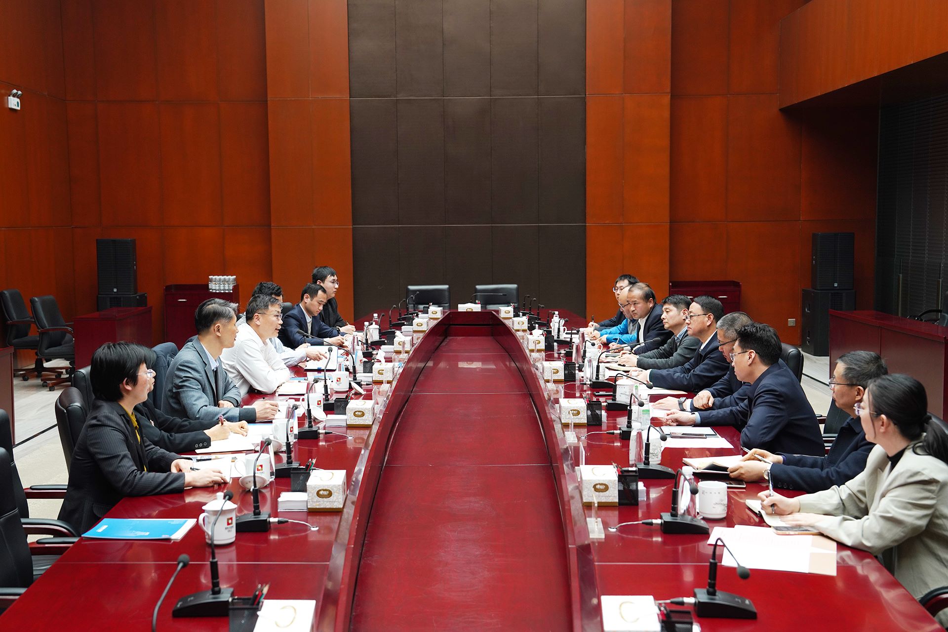 1733102627464315.jpg j33.jpg