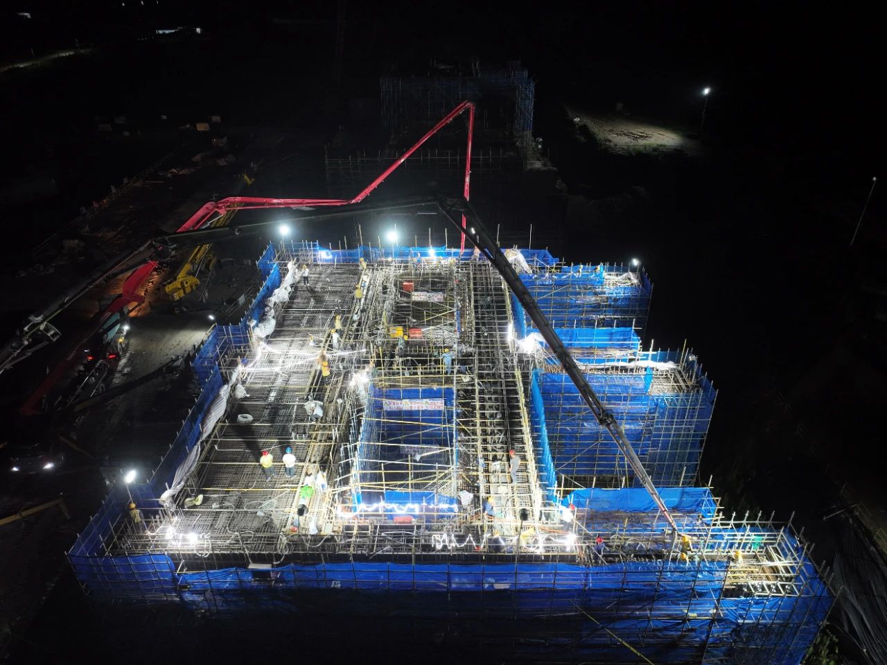 1750639532122403.jpg 2.jpg